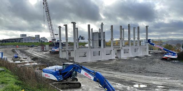 Der Bau unserer neuen Werkstatt mit Bürogebäude hat begonnen